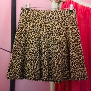 90’s Style Leopard 🐆 Skater Mini Skirt Retro Playful Animal Print Women’s Small